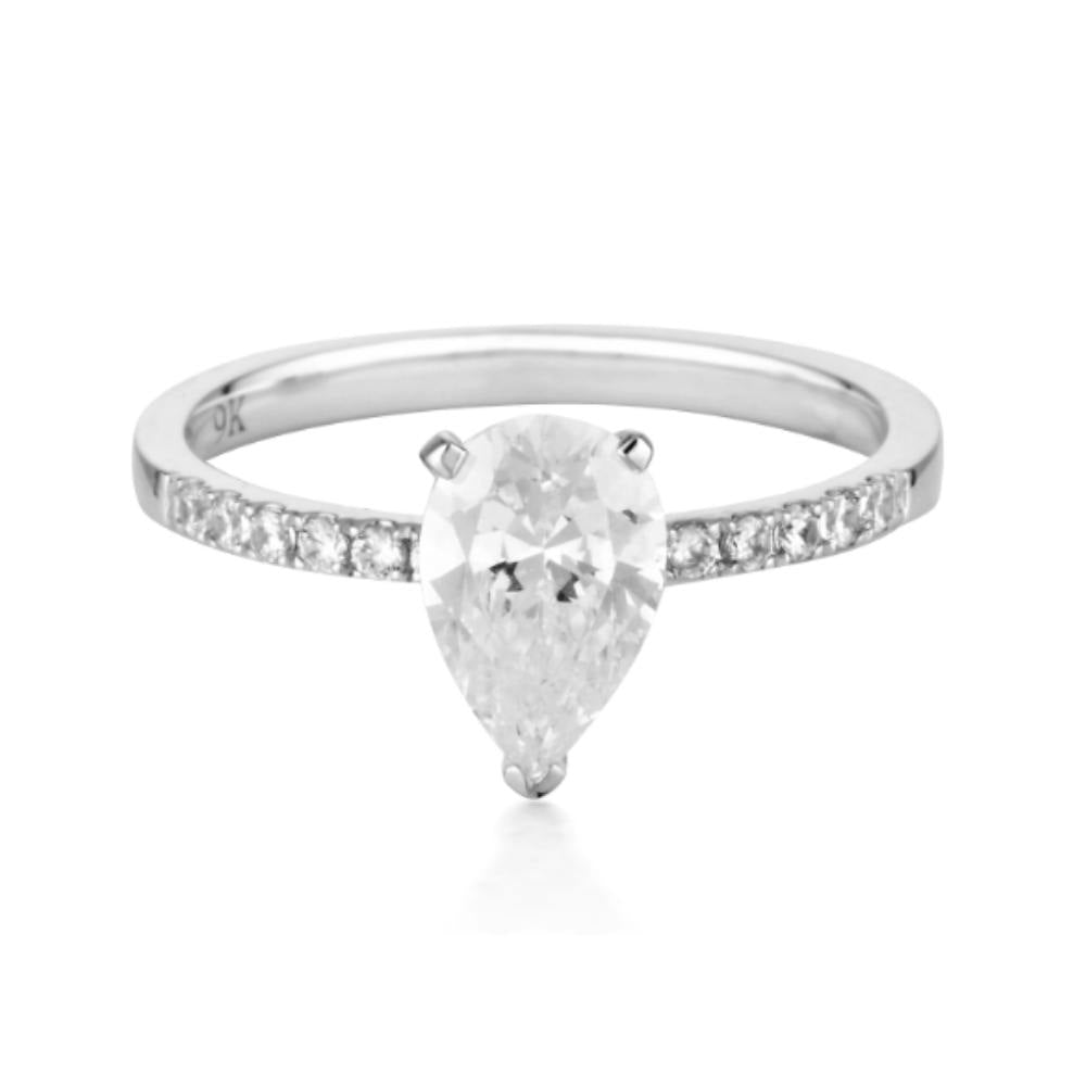 Amavi 9k Gold Moissanite Ring