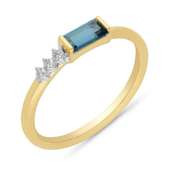 9k Yellow Gold Blue Topaz & Diamond Ring