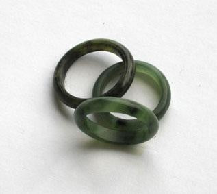 Wild at Heart 4mm Wide NZ Greenstone Ring (Size 6.5)