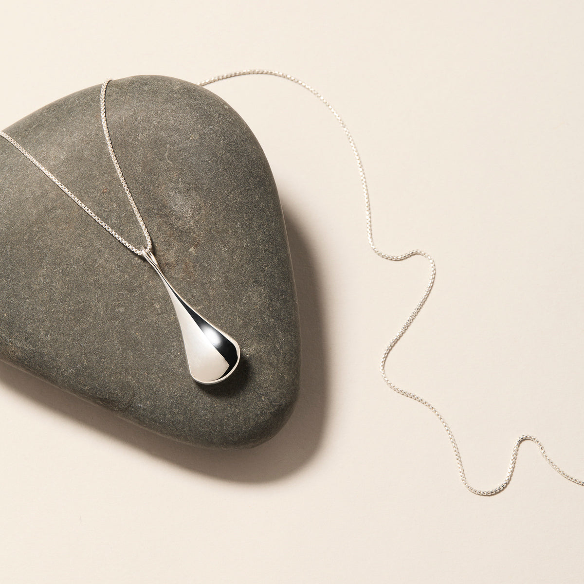 Najo Weeping Widow Necklace | Sterling Silver