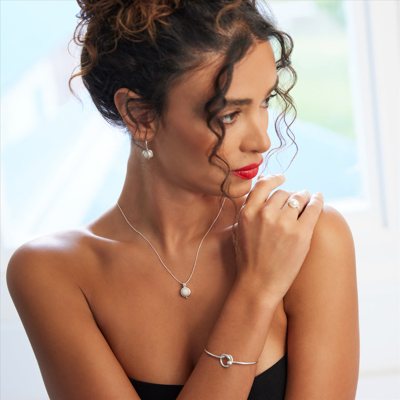 Najo You're My Love Knot Bangle | STG