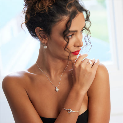 Najo You're My Love Knot Bangle | STG