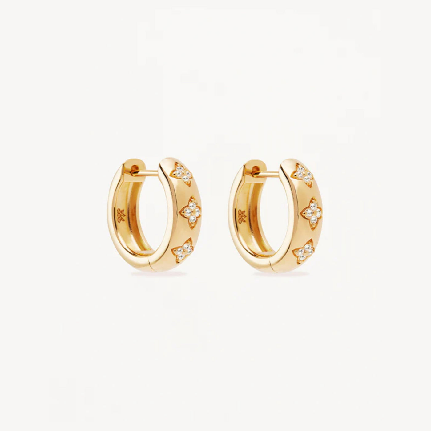 By Charlotte | Bloom with You Lotus | 18k Gold Vermeil | Hoops